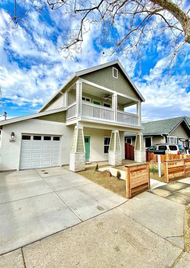 Main picture of 3400 44th St