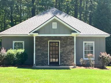 Main picture of 869 Baker Rd