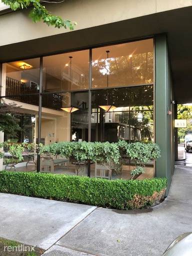 Main picture of Woodlake Condominiums