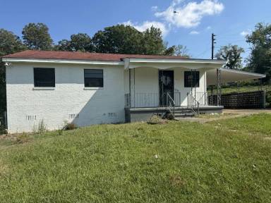 Main picture of 970 Airview St