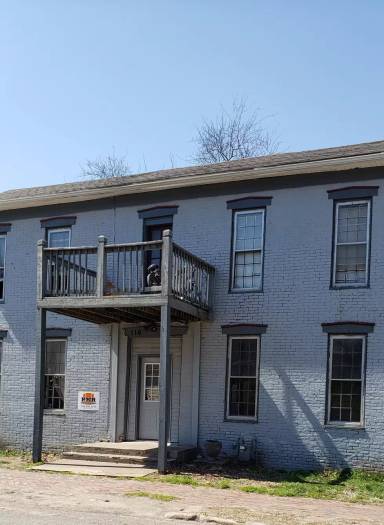 Main picture of 116 N 13th St