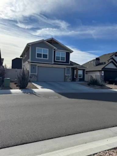 Main picture of 679 High Pines Ln