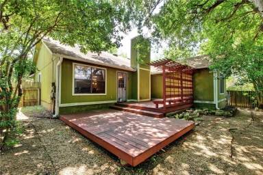 Main picture of 9904 Briar Ridge Dr