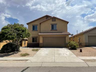 Main picture of 469 W Calle Franja Verde