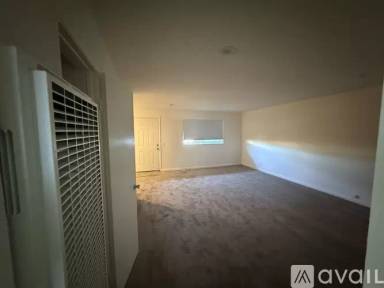 Main picture of 16685 Crenshaw Blvd
