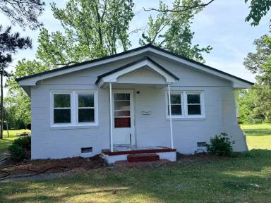 Main picture of 412 Jordan St