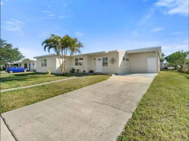 Main picture of 21923 Cellini Ave
