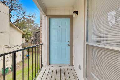 Main picture of 11900 Alpheus Ave