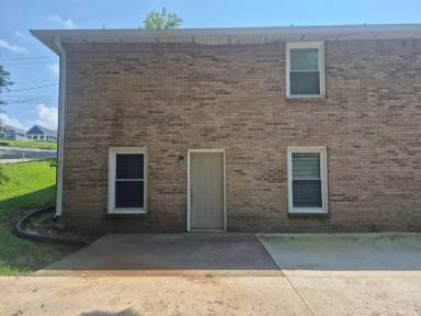 Main picture of 83 Lawn St