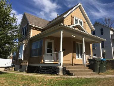 Main picture of 724 7th Ave N