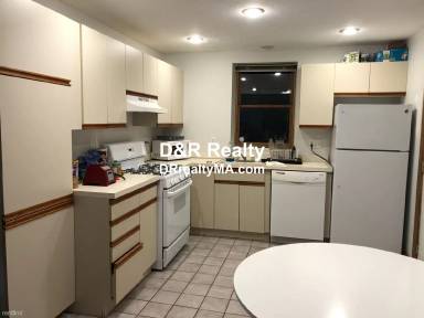 Main picture of 57 Hovey Ave