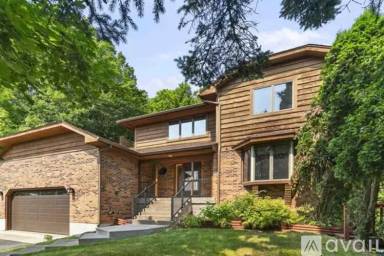 Main picture of 439 Hartley Pl