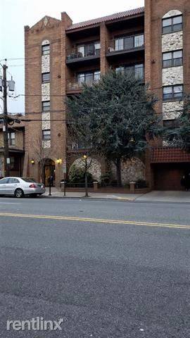 Main picture of 9249 Kennedy Blvd