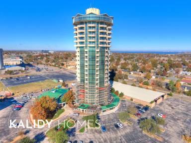 Main picture of Founders Tower
