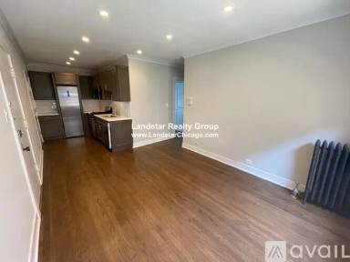 Main picture of 931 W Oakdale Ave
