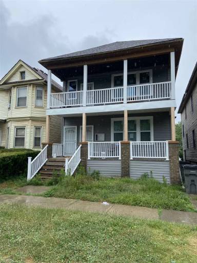 Main picture of 15 E Rockwood St