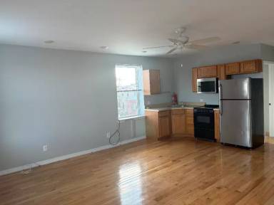 Main picture of 1410 E Moyamensing Ave