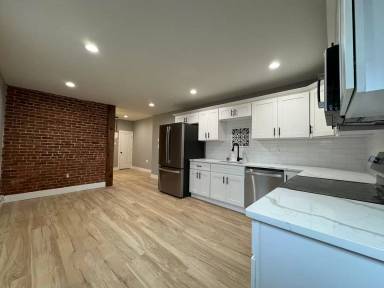 Main picture of 415 Chestnut St