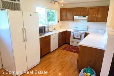 Main picture of 4031 Alturus St W
