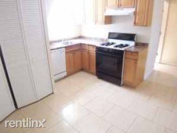 Main picture of 3443 N Western Ave