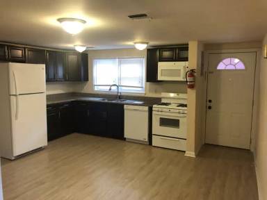 Main picture of 90 Washington Ave