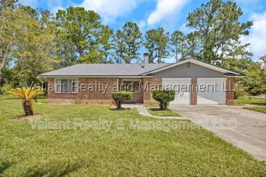 Main picture of 1215 Bluehill Dr N