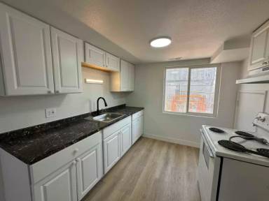 Main picture of 2430 Sutro St