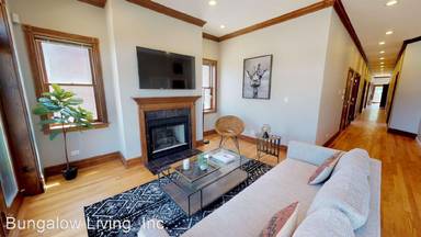 Main picture of 3316 N Halsted St