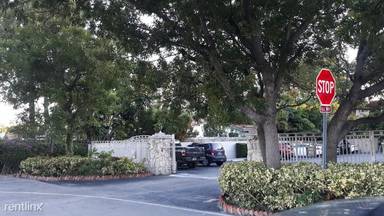 Main picture of 11610 N Bayshore Dr