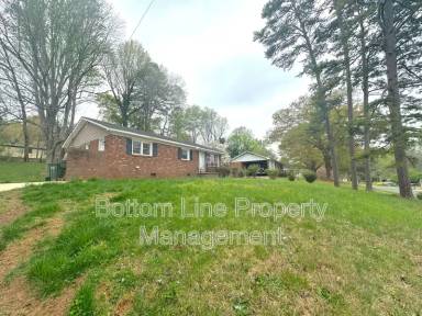 Main picture of 114 Lynnbrook Dr