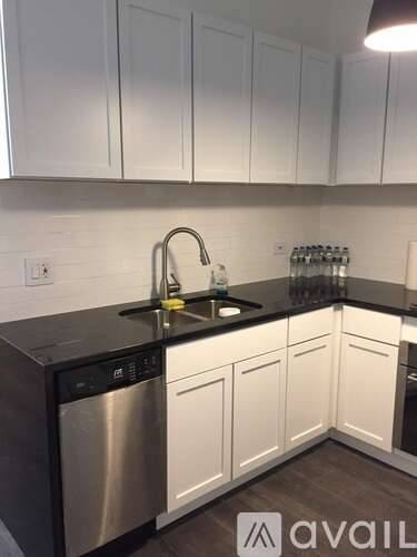 Main picture of 629 W 18th St
