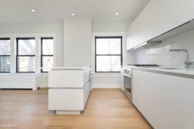 Main picture of 123 Highland Ave