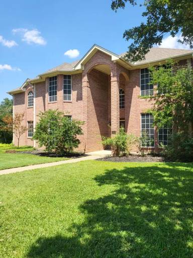 Main picture of 7105 Spruce Forest Ct