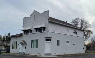 Main picture of 700 Water St