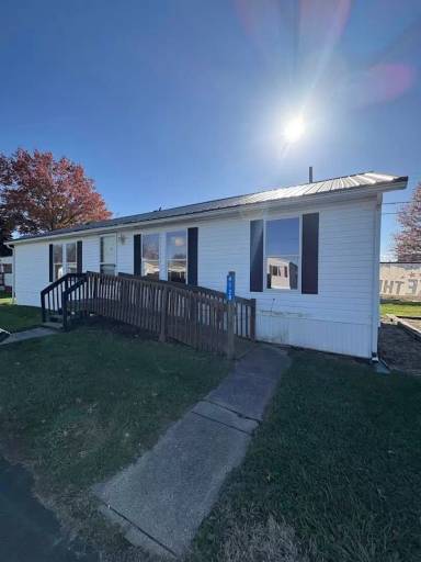 Main picture of 4128 27th Ter NE