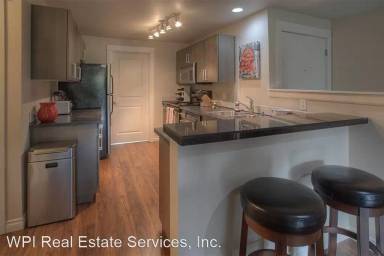 Main picture of 718 Kirkland Cir