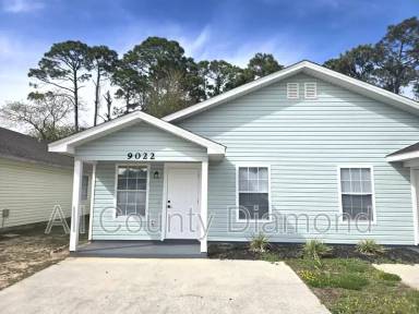 Main picture of 9022 Houston St