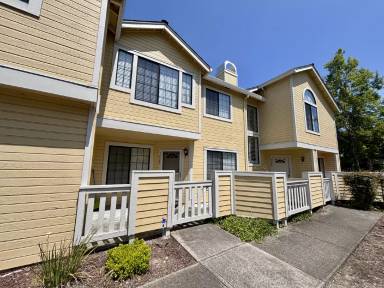 Main picture of 1002 Devonwood