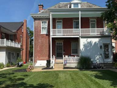 Main picture of 302 N Broad St