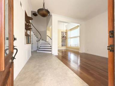 Main picture of 661 Corte Raquel