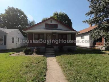 Main picture of 1044 N Rochester Ave