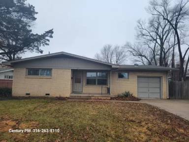 Main picture of 651 N Maus Ln