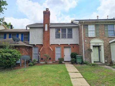 Main picture of 2136 Rexford Rd