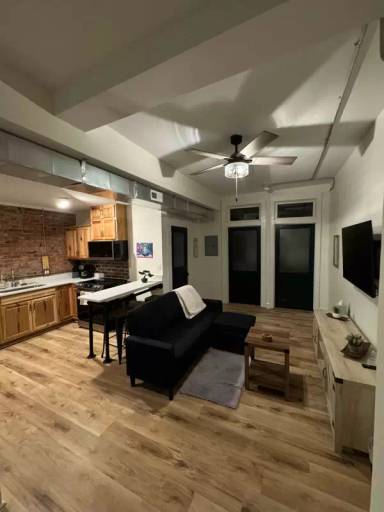 Main picture of 122 Anderson St