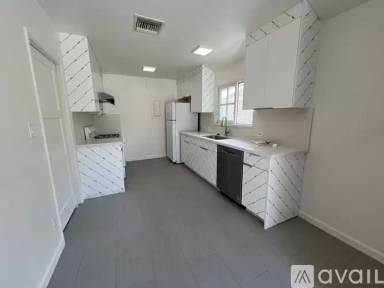 Main picture of 5555 Hallowell Ave