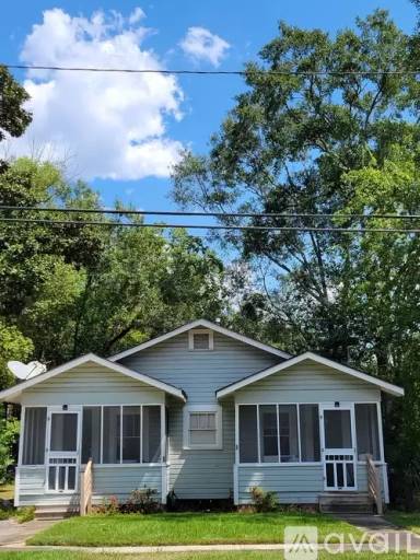 Main picture of 115 Espejo St