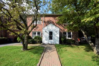 Main picture of 9 Undine Rd