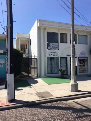 Main picture of 545 W 9th St
