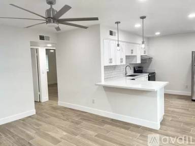 Main picture of 2025 N Richland St
