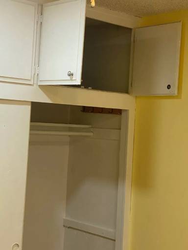 Main picture of 1316 E Eureka St